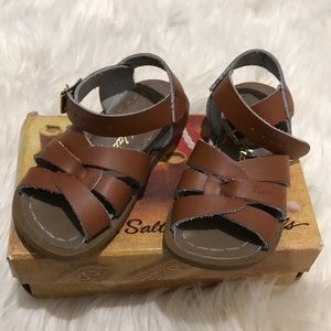 Sun san salt water sandals for girls